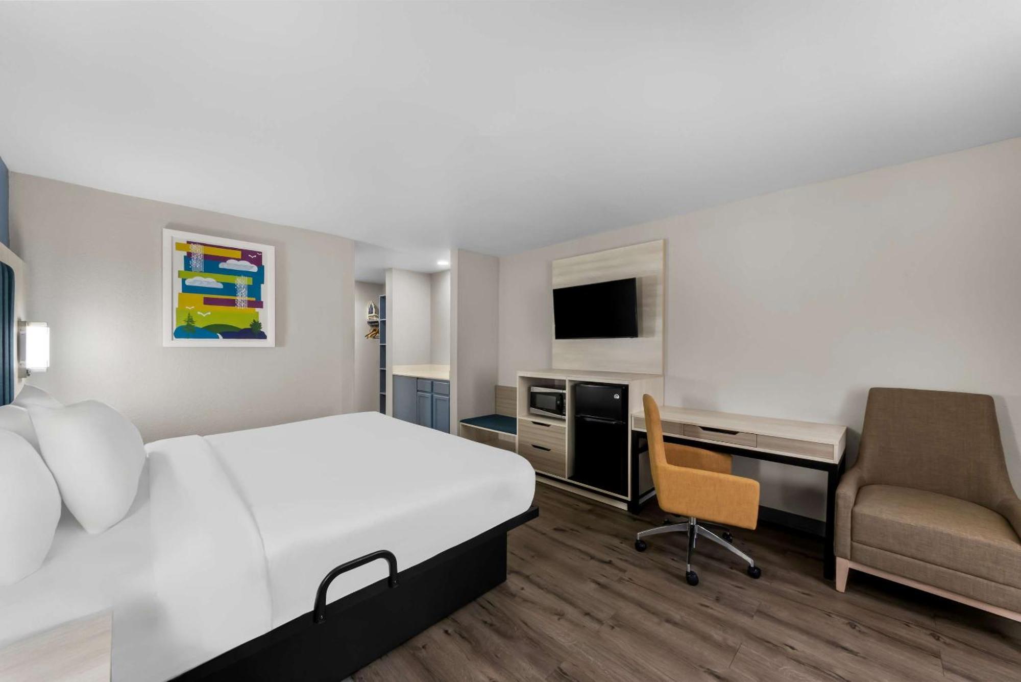 Park Inn By Radisson San Antonio Exterior photo